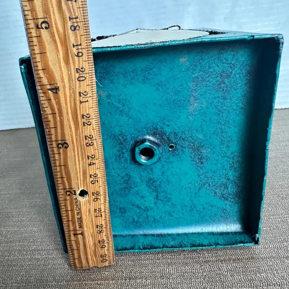 N/A teal metal